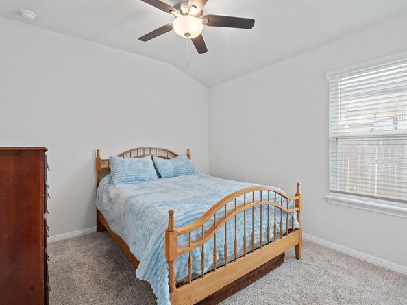 601 S Loriner WAY, Liberty Hill TX 78642