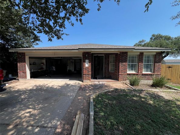 1802 Kwai CV, Leander TX 78641