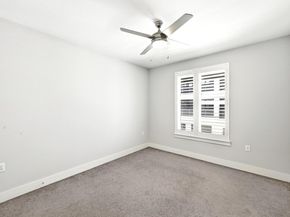 2801 Dulce LN 722, Austin TX 78704