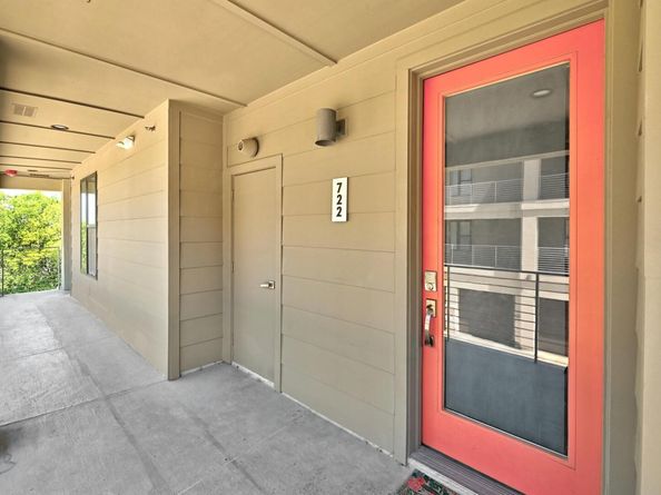 2801 Dulce LN 722, Austin TX 78704