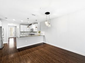 2801 Dulce LN 722, Austin TX 78704