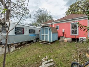 1903 E 10th ST, Austin TX 78702