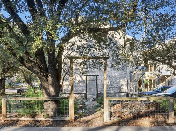 4401 Speedway 105, Austin TX 78751