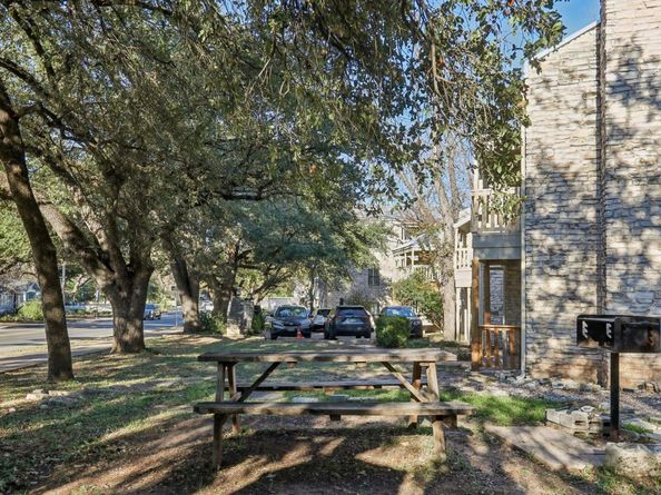 4401 Speedway 105, Austin TX 78751