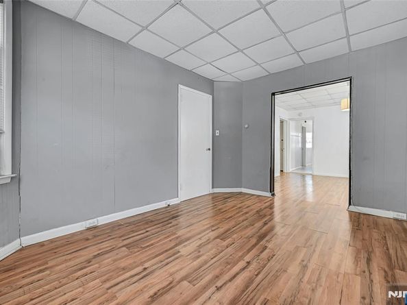 349 Undercliff Avenue, Edgewater NJ 07020