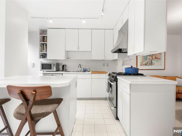 330 Park Avenue, Hoboken NJ 07030