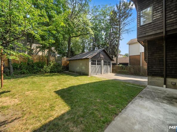 608 Bergen Boulevard, Ridgefield NJ 07657