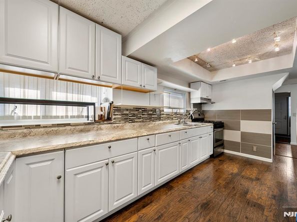 608 Bergen Boulevard, Ridgefield NJ 07657