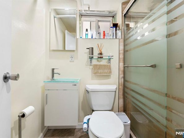 263 Morningside Avenue, Cliffside Park NJ 07010