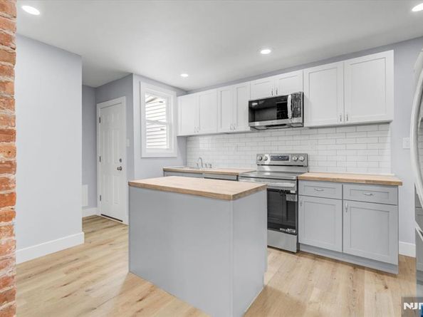 1709 48th Street, North Bergen NJ 07047