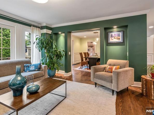 1115 Buckingham Road, Fort Lee NJ 07024