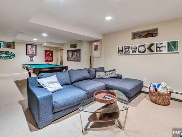 1115 Buckingham Road, Fort Lee NJ 07024