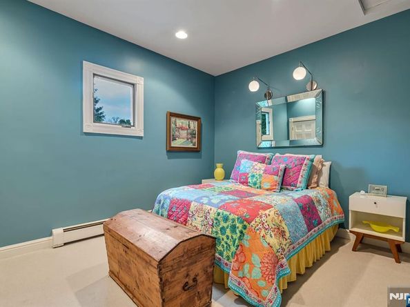 1115 Buckingham Road, Fort Lee NJ 07024