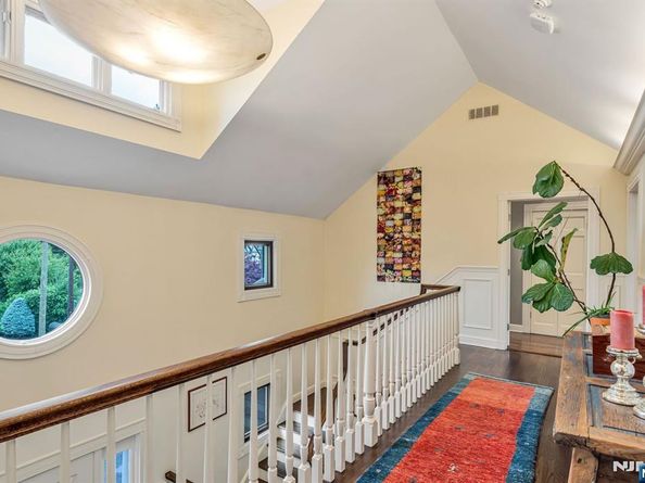 1115 Buckingham Road, Fort Lee NJ 07024