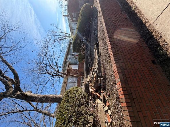 1032 Glen Road, Fort Lee NJ 07024