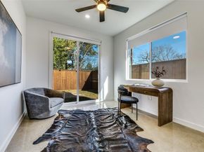 1439 E Louisiana Avenue , Dallas Texas 75216