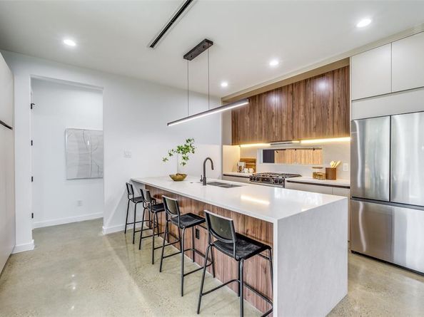 1439 E Louisiana Avenue , Dallas Texas 75216