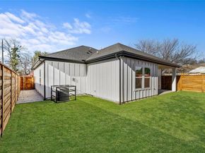 1638  Garden Drive , Dallas Texas 75215