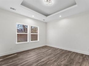 1638  Garden Drive , Dallas Texas 75215