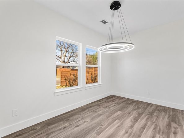 1638  Garden Drive , Dallas Texas 75215