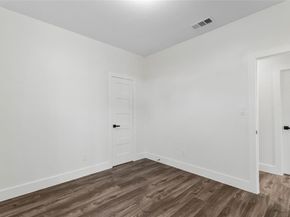 1638  Garden Drive , Dallas Texas 75215