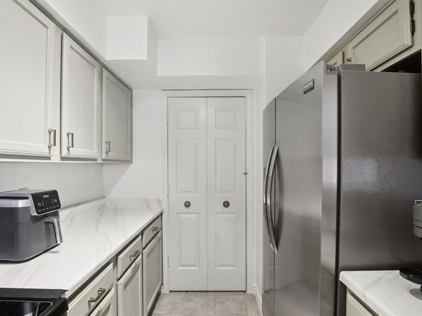 2835  Keller Springs Road  1104, Carrollton Texas 75006