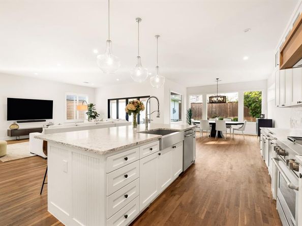 3939  Lively Lane , Dallas Texas 75220