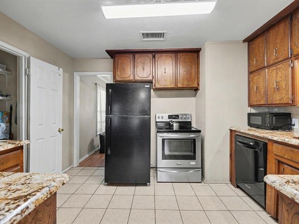 2907  Fir Park , Richland Hills Texas 76118