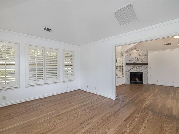 3200  Rosemeade Drive  813, Fort Worth Texas 76116