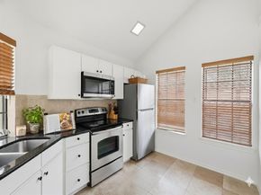 625  Fiesta Circle , Irving Texas 75063