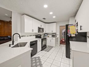 2813  Andrea Lane , Garland Texas 75040