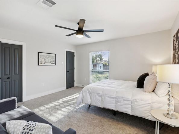 1237  Fuller  , Dallas Texas 75218