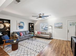 1237  Fuller  , Dallas Texas 75218