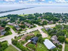 1202  Bayshore Drive , Rockwall Texas 75087