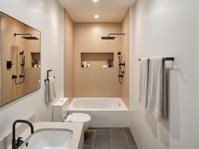 1711  Morris Street , Dallas Texas 75212