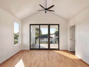 1711  Morris Street , Dallas Texas 75212