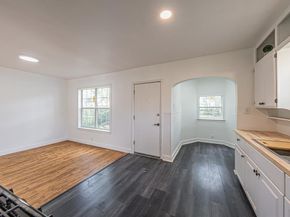 1259  Fernwood Avenue , Dallas Texas 75216