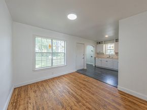 1259  Fernwood Avenue , Dallas Texas 75216