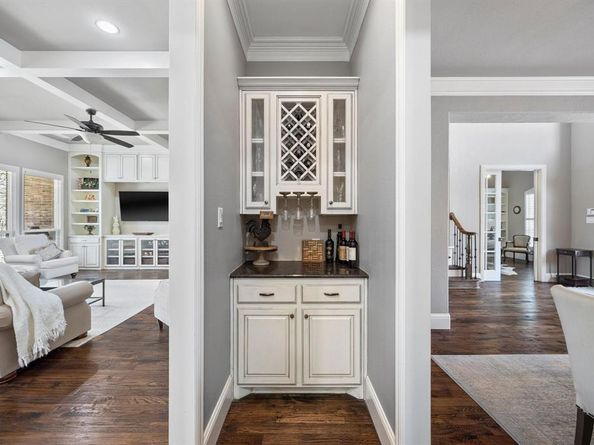 6  Waters Edge Court , Heath Texas 75032