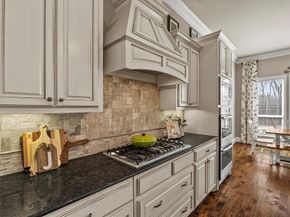 6  Waters Edge Court , Heath Texas 75032