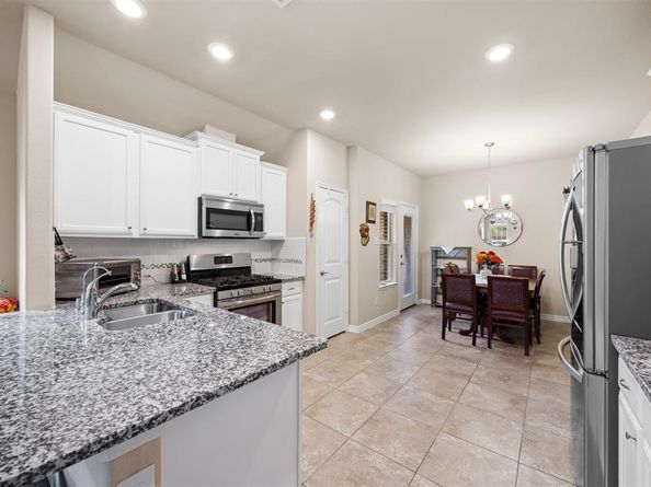 912  Gray Fox Drive , McKinney Texas 75071
