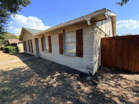 7116  Chinaberry Road , Dallas Texas 75249