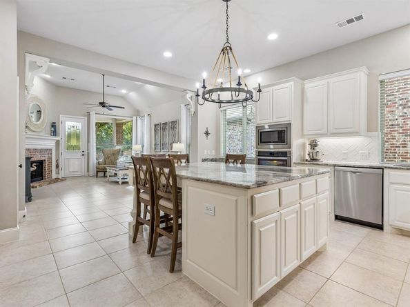 8917  James Drive , Lantana Texas 76226