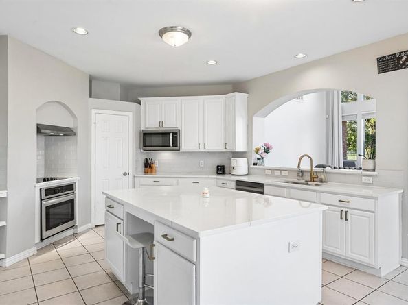 10005  Fairway Vista Drive , Rowlett Texas 75089