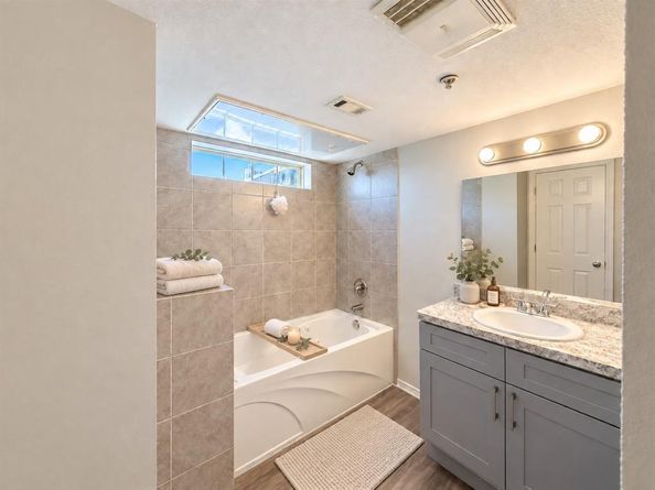 6108  Abrams Road  501, Dallas Texas 75231