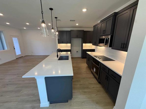 2685  Mineral Wells Lane , Dallas Texas 75228