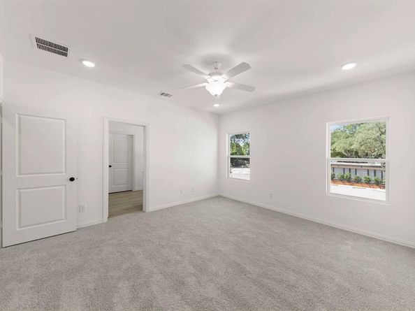 2685  Mineral Wells Lane , Dallas Texas 75228