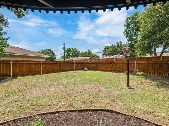 5706  Hillcroft Street , Dallas Texas 75227