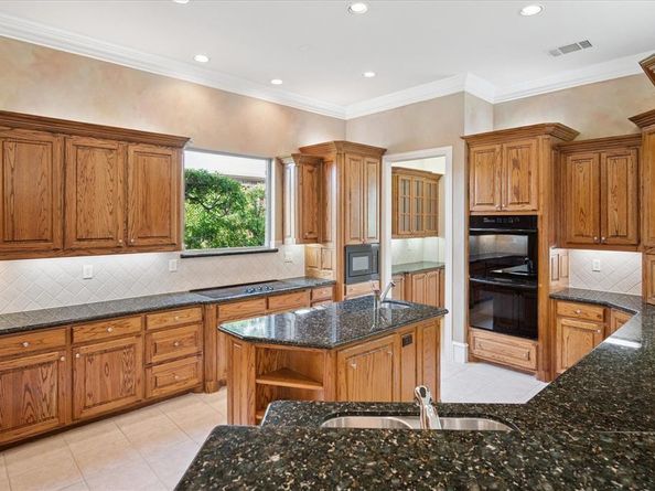 6613  Crown Forest Drive , Plano Texas 75024
