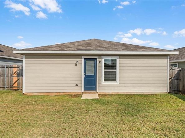 1412  Silver Oak Lane , Fort Worth Texas 76140